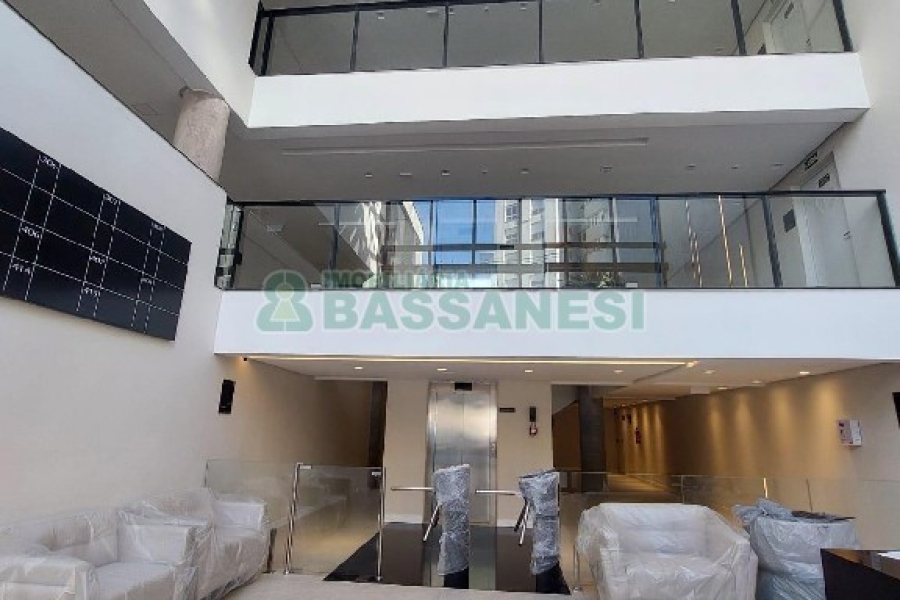 Sala com 81m², 2 vagas, no bairro Panazzolo em Caxias do Sul para Alugar