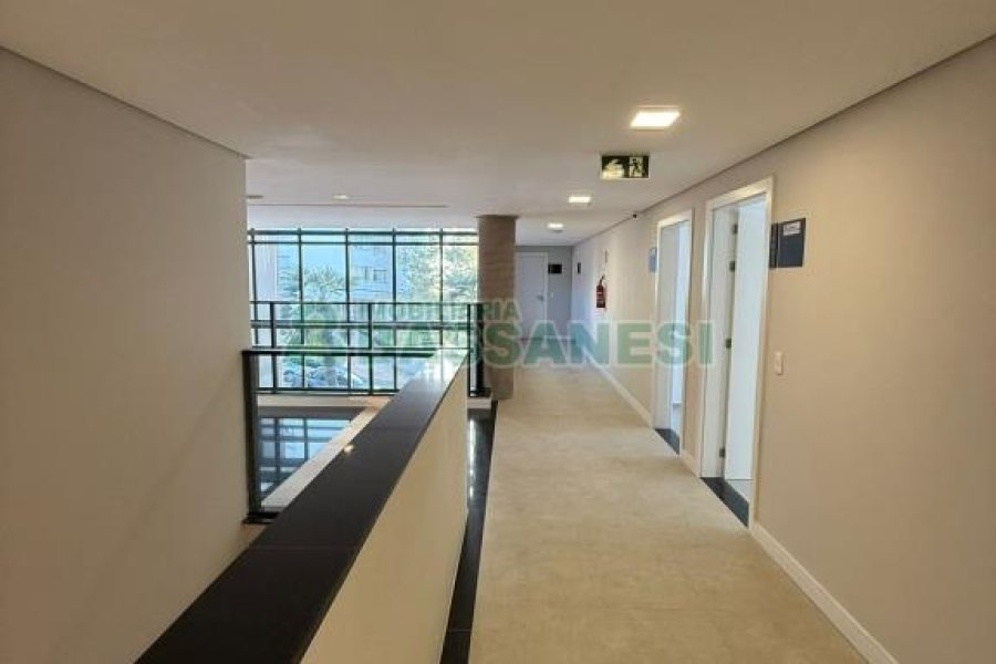 Sala com 81m², 2 vagas, no bairro Panazzolo em Caxias do Sul para Alugar