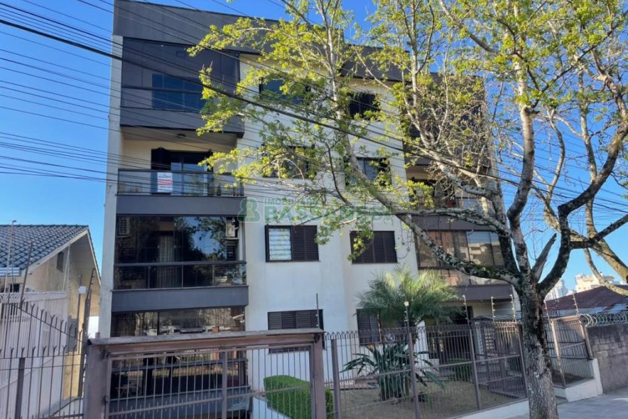 Apartamento com 115m², 3 dormitórios, 1 vaga, no bairro Marechal Floriano em Caxias do Sul para Comprar