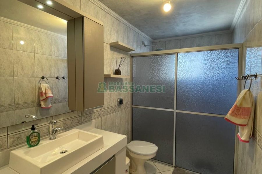 Apartamento com 115m², 3 dormitórios, 1 vaga, no bairro Marechal Floriano em Caxias do Sul para Comprar