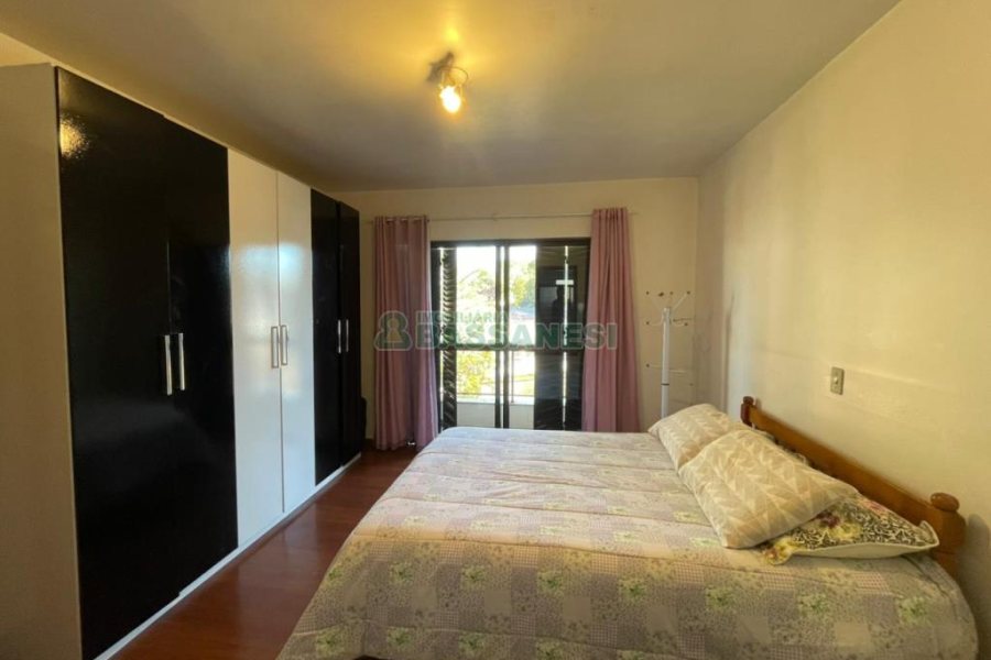 Apartamento com 115m², 3 dormitórios, 1 vaga, no bairro Marechal Floriano em Caxias do Sul para Comprar