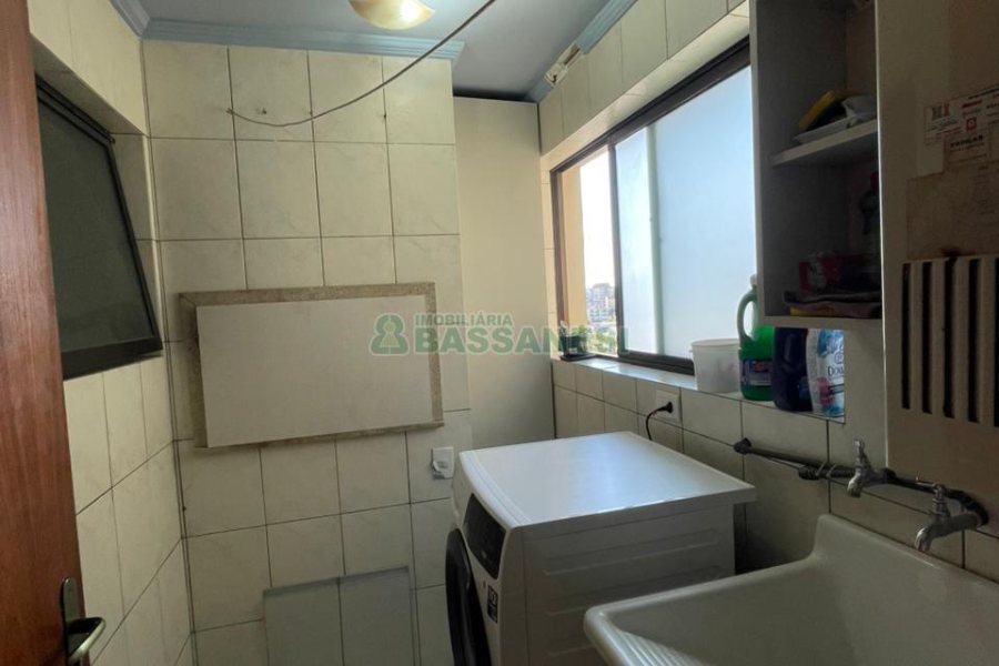 Apartamento com 115m², 3 dormitórios, 1 vaga, no bairro Marechal Floriano em Caxias do Sul para Comprar