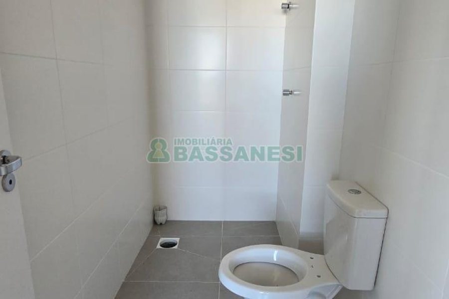 Kitinete com 47m², 1 vaga, no bairro Rio Branco em Caxias do Sul para Comprar