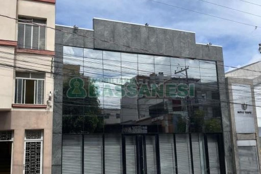 Predio com 1513m², 10 vagas, no bairro Pio X em Caxias do Sul para Alugar