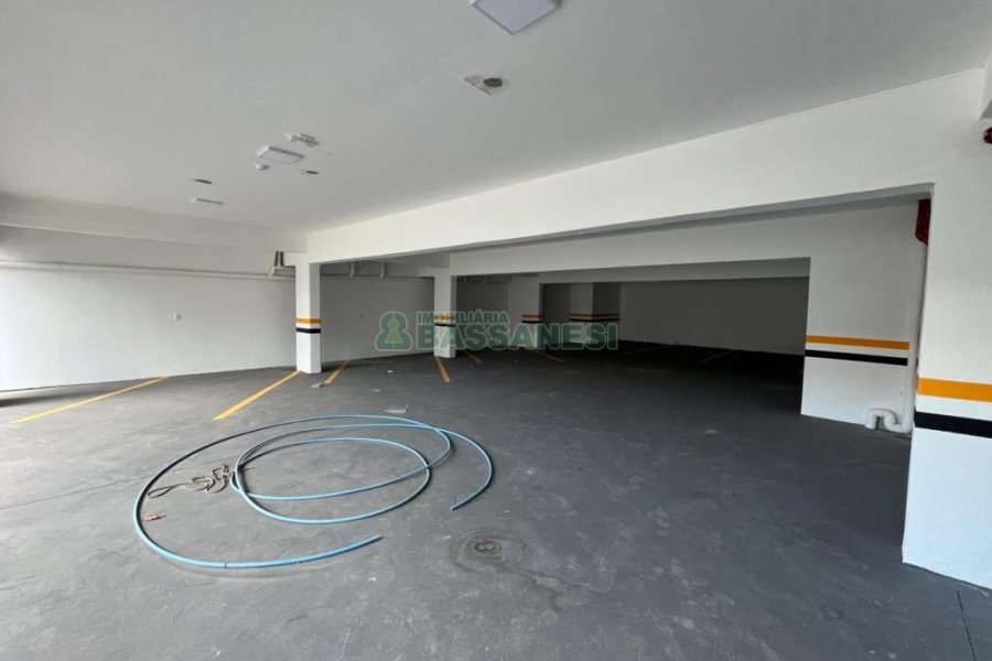 Predio com 1513m², 10 vagas, no bairro Pio X em Caxias do Sul para Alugar