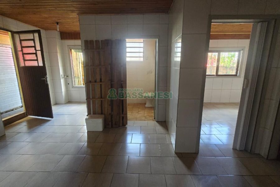 Casa com 222m², 4 dormitórios, 2 vagas, no bairro Marechal Floriano em Caxias do Sul para Comprar