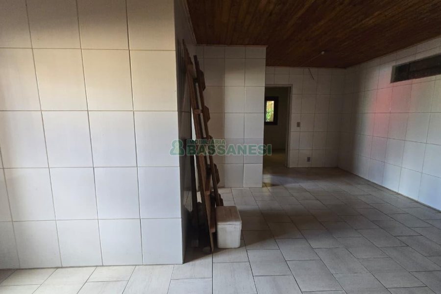 Casa com 222m², 4 dormitórios, 2 vagas, no bairro Marechal Floriano em Caxias do Sul para Comprar