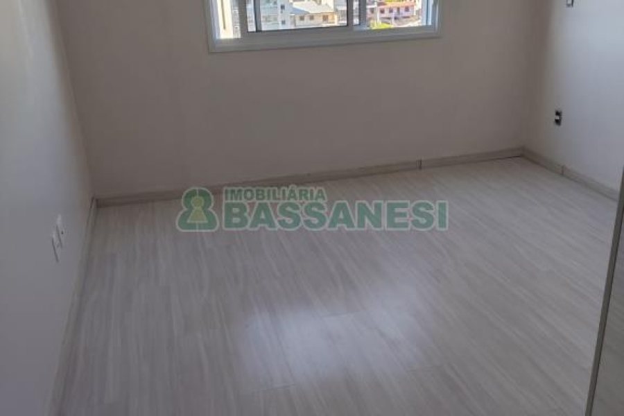 Apartamento com 58m², 2 dormitórios, 1 vaga, no bairro Santa Catarina em Caxias do Sul para Alugar ou Comprar
