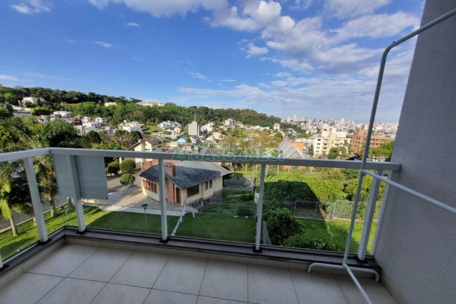 Apartamento com 96m², 2 dormitórios, 2 vagas, no bairro Colina Sorriso em Caxias do Sul para Comprar