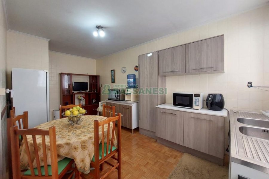 Casa com 70m², 2 dormitórios, no bairro Petrópolis em Caxias do Sul para Alugar