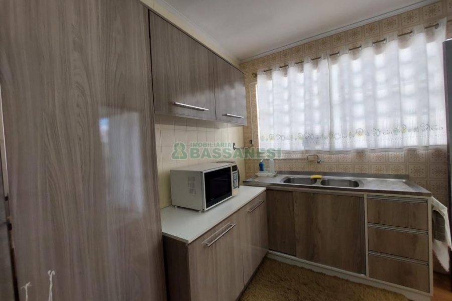 Casa com 70m², 2 dormitórios, no bairro Petrópolis em Caxias do Sul para Alugar