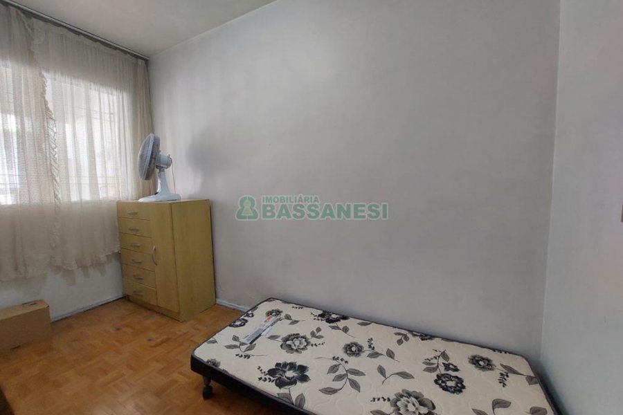 Casa com 70m², 2 dormitórios, no bairro Petrópolis em Caxias do Sul para Alugar