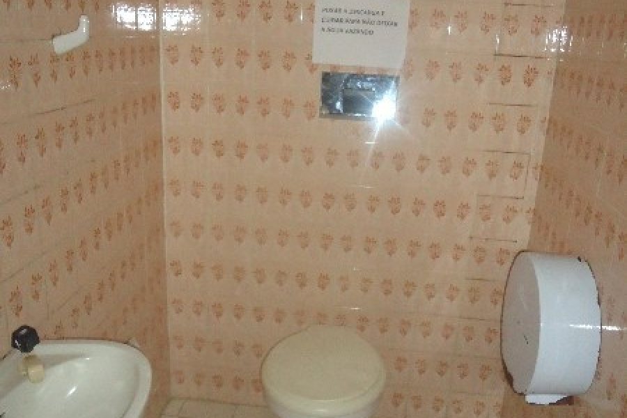 Sala com 30m², no bairro Centro em Caxias do Sul para Alugar