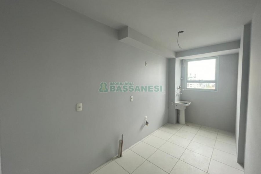 Apartamento com 63m², 2 dormitórios, 2 vagas, no bairro São Pelegrino em Caxias do Sul para Comprar