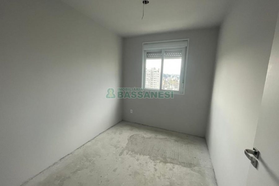 Apartamento com 63m², 2 dormitórios, 2 vagas, no bairro São Pelegrino em Caxias do Sul para Comprar