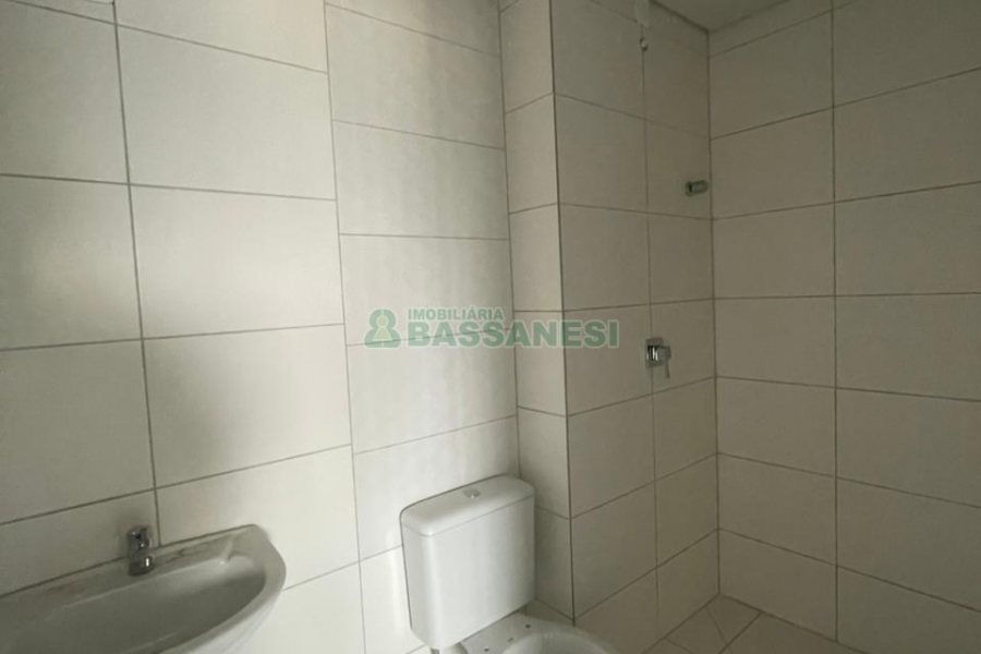 Apartamento com 63m², 2 dormitórios, 2 vagas, no bairro São Pelegrino em Caxias do Sul para Comprar