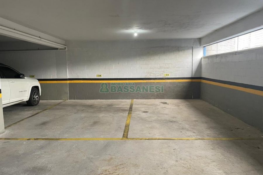 Apartamento com 63m², 2 dormitórios, 2 vagas, no bairro São Pelegrino em Caxias do Sul para Comprar