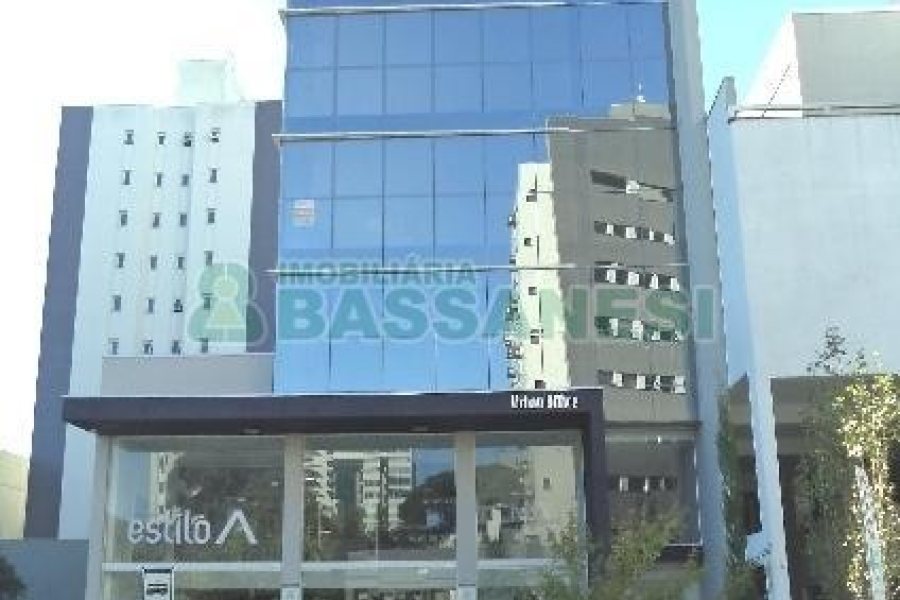 Sala com 74m², no bairro Centro em Caxias do Sul para Alugar