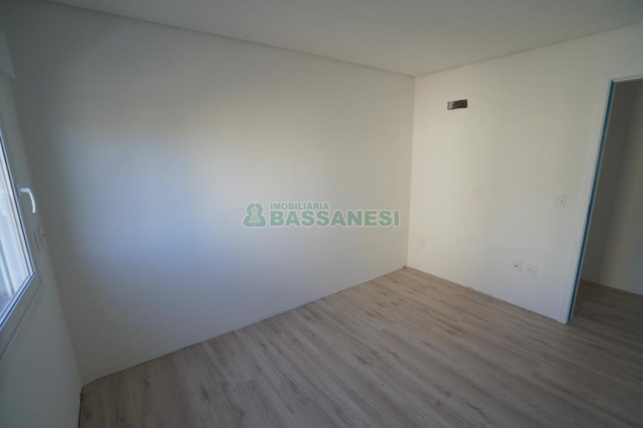 Apartamento com 137m², 3 dormitórios, 3 vagas, no bairro Nossa Senhora de Lourdes em Caxias do Sul para Comprar