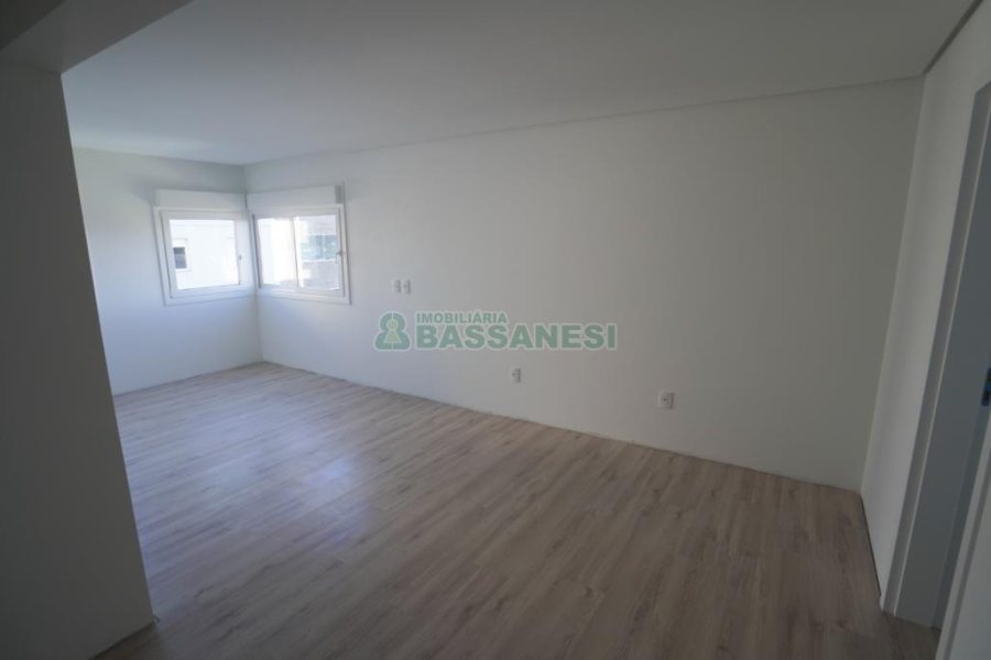 Apartamento com 137m², 3 dormitórios, 3 vagas, no bairro Nossa Senhora de Lourdes em Caxias do Sul para Comprar