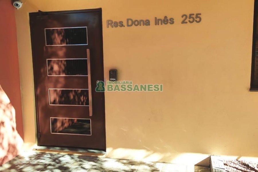 Kitinete com 35m², 1 dormitório, no bairro Centro em Caxias do Sul para Alugar