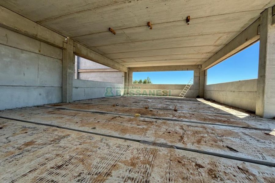 Pavilhão com 4350m², no bairro Samuara em Caxias do Sul para Alugar