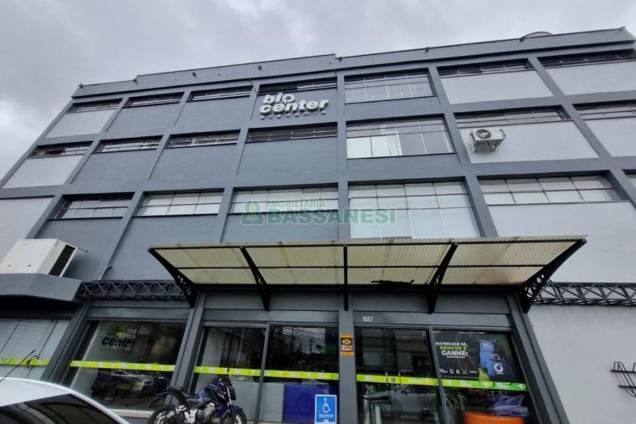 Sala com 20m², no bairro Santa Lúcia em Caxias do Sul para Alugar