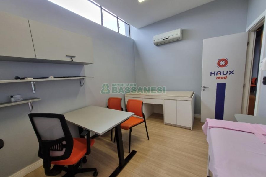 Sala com 20m², no bairro Santa Lúcia em Caxias do Sul para Alugar