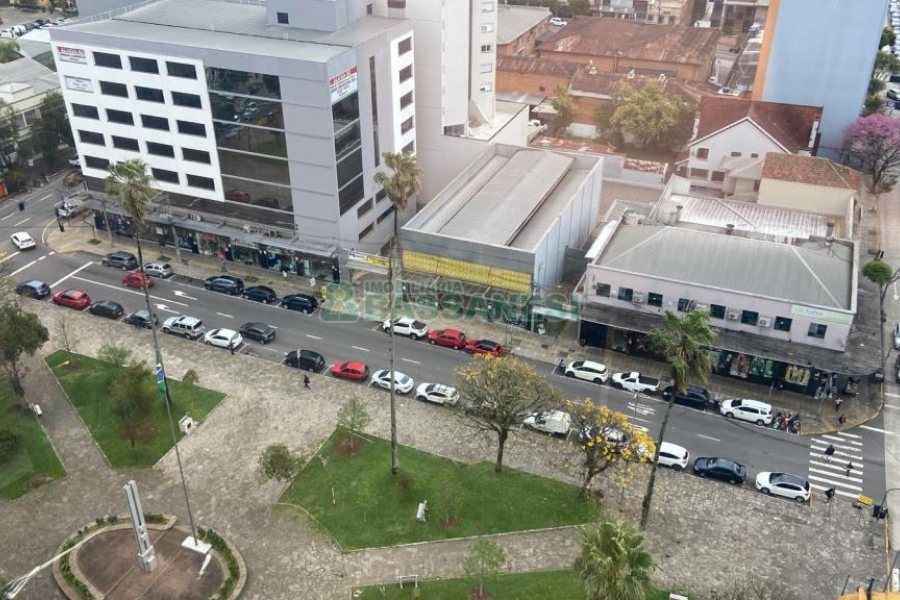 Sala com 23m², no bairro Centro em Caxias do Sul para Comprar