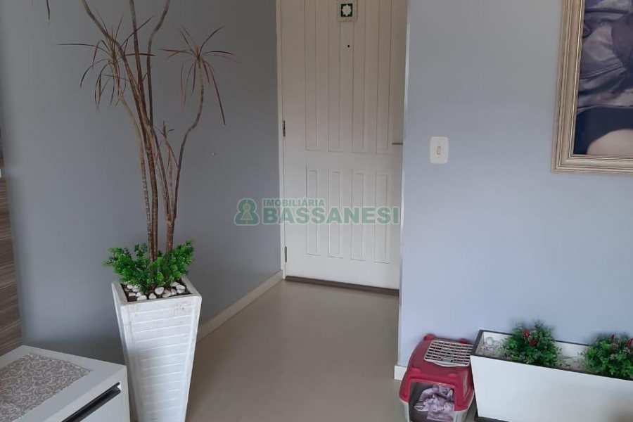 Apartamento com 86m², 3 dormitórios, 2 vagas, no bairro Rio Branco em Caxias do Sul para Comprar