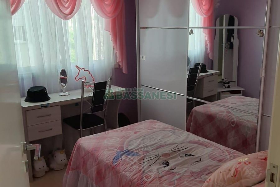 Apartamento com 86m², 3 dormitórios, 2 vagas, no bairro Rio Branco em Caxias do Sul para Comprar