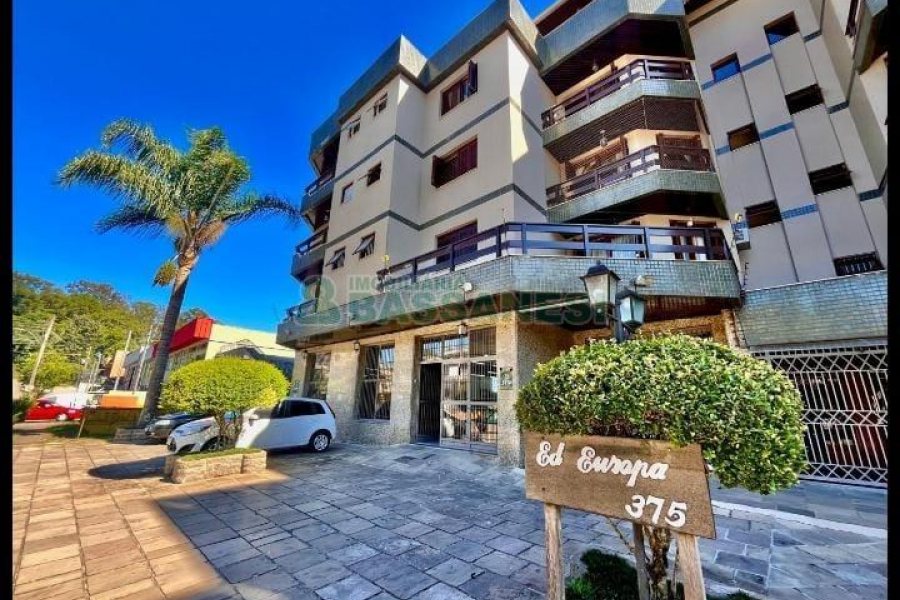 Apartamento com 138m², 3 dormitórios, 2 vagas, no bairro Sagrada Família em Caxias do Sul para Comprar