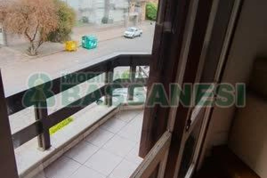 Apartamento com 138m², 3 dormitórios, 2 vagas, no bairro Sagrada Família em Caxias do Sul para Comprar