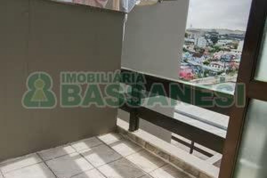 Apartamento com 138m², 3 dormitórios, 2 vagas, no bairro Sagrada Família em Caxias do Sul para Comprar