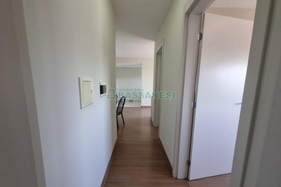 Apartamento com 52m², 2 dormitórios, 1 vaga, no bairro Petrópolis em Caxias do Sul para Alugar