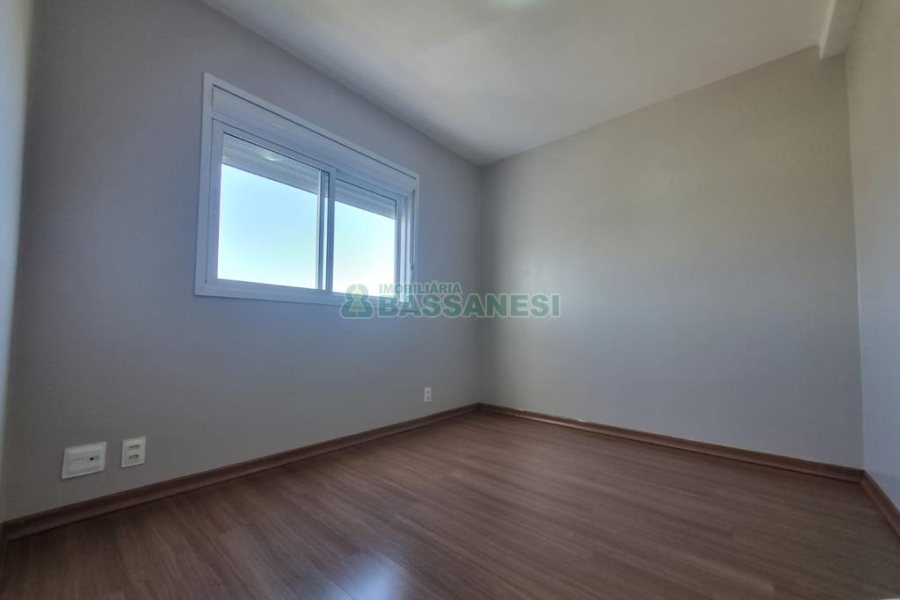 Apartamento com 52m², 2 dormitórios, 1 vaga, no bairro Petrópolis em Caxias do Sul para Alugar