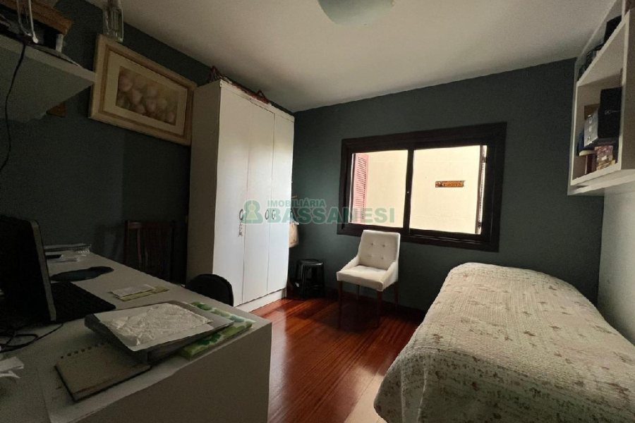 Apartamento com 144m², 3 dormitórios, 2 vagas, no bairro Panazzolo em Caxias do Sul para Alugar