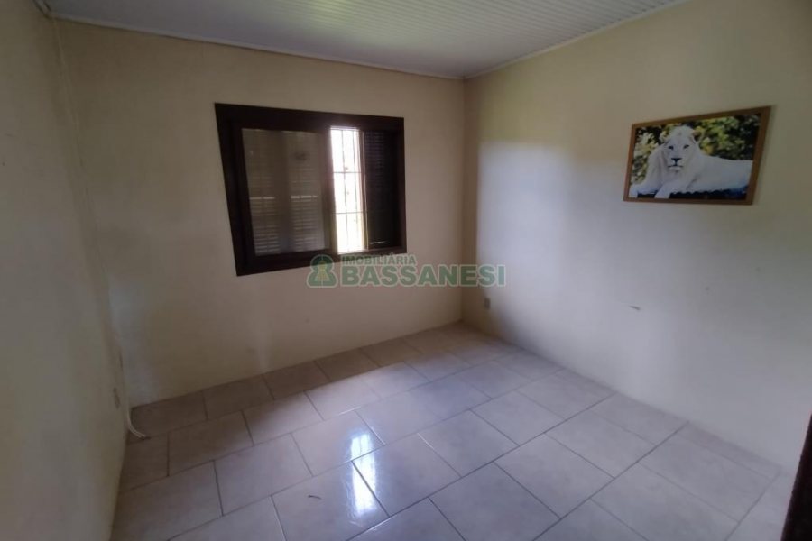 Chácara com 90m², 3 dormitórios, no bairro Parada Cristal em Caxias do Sul para Comprar