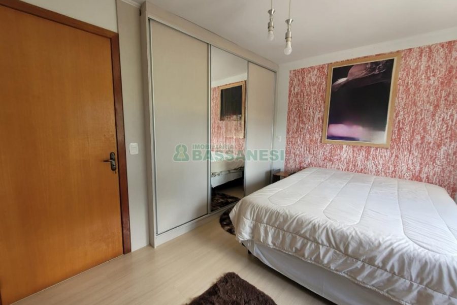 Apto Mobiliado com 75m², 3 dormitórios, 1 vaga, no bairro Santa Catarina em Caxias do Sul para Alugar