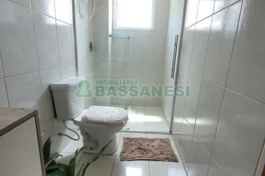 Apto Mobiliado com 75m², 3 dormitórios, 1 vaga, no bairro Santa Catarina em Caxias do Sul para Alugar