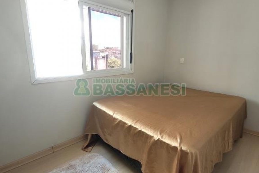 Apto Mobiliado com 75m², 3 dormitórios, 1 vaga, no bairro Santa Catarina em Caxias do Sul para Alugar