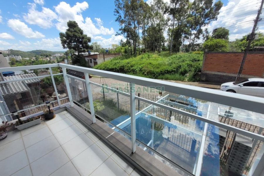 Apto Mobiliado com 75m², 3 dormitórios, 1 vaga, no bairro Santa Catarina em Caxias do Sul para Alugar