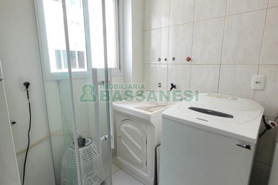 Apto Mobiliado com 75m², 3 dormitórios, 1 vaga, no bairro Santa Catarina em Caxias do Sul para Alugar