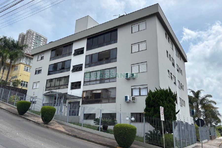 Apto Mobiliado com 98m², no bairro Universitário em Caxias do Sul para Alugar