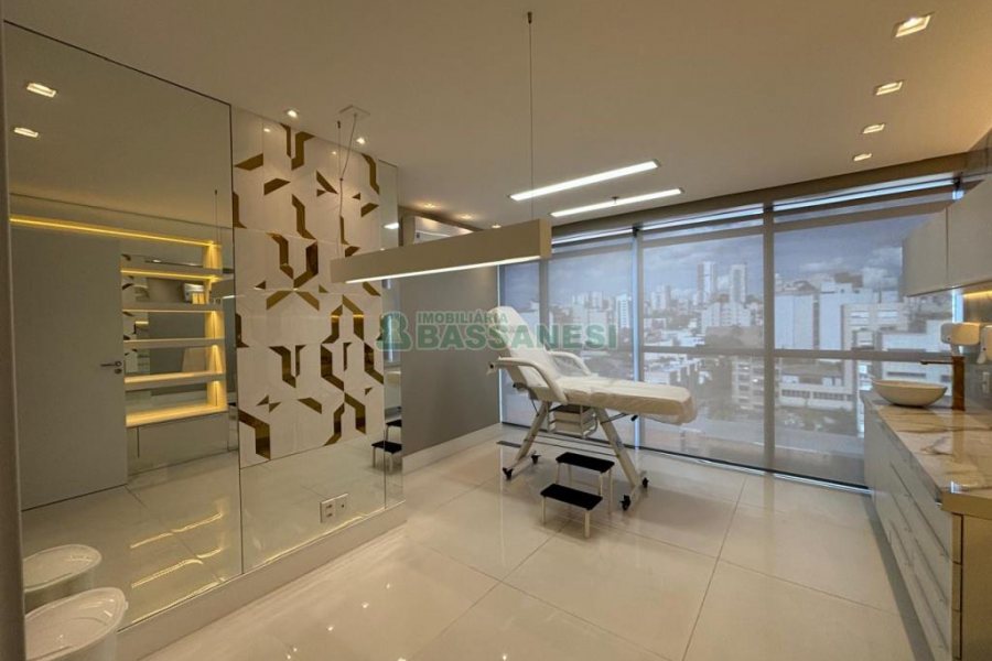 Sala com 60m², no bairro Centro em Caxias do Sul para Alugar