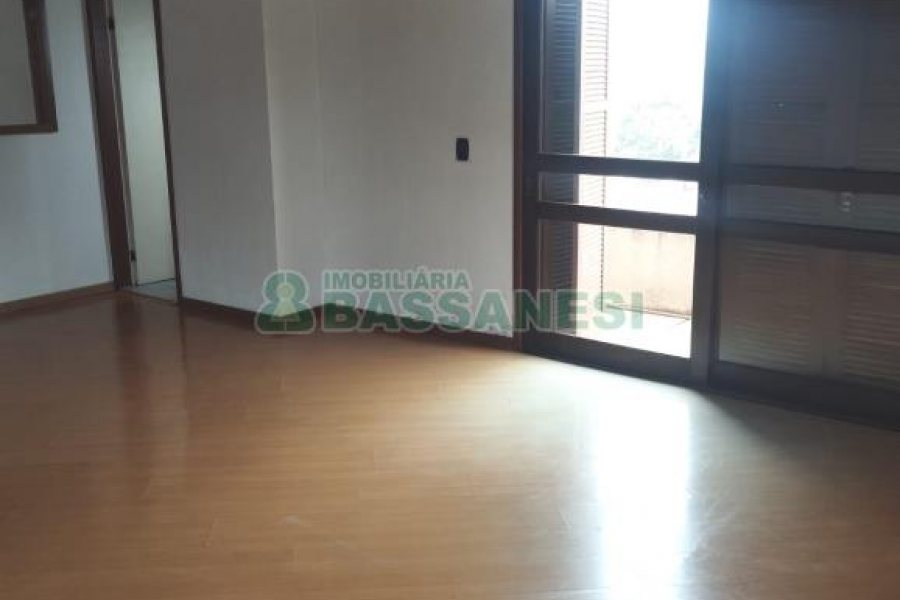 Casa com 200m², 3 dormitórios, no bairro São Leopoldo em Caxias do Sul para Alugar