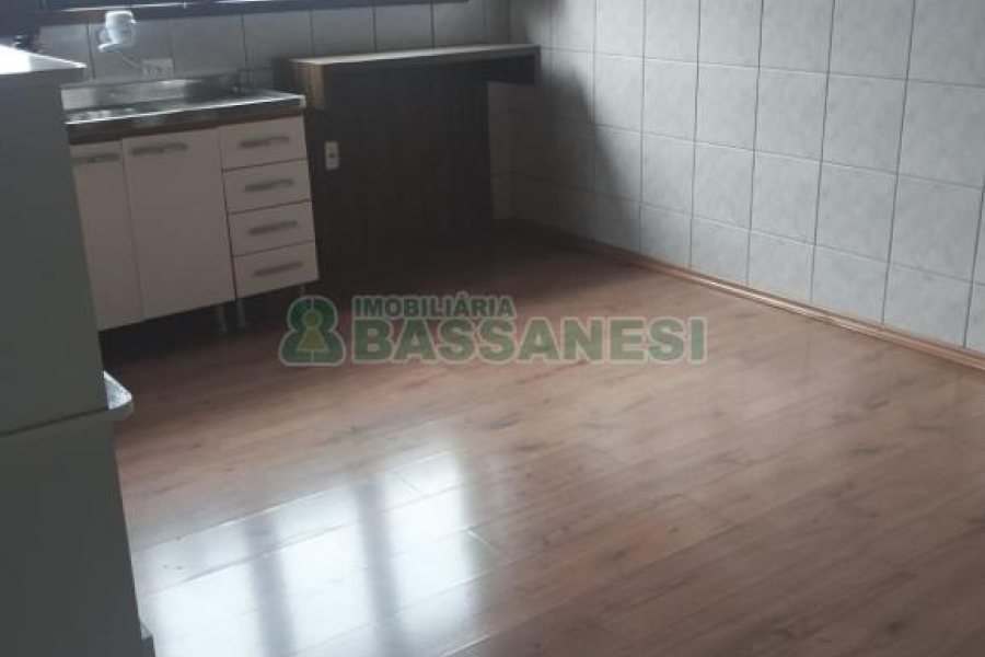 Casa com 200m², 3 dormitórios, no bairro São Leopoldo em Caxias do Sul para Alugar