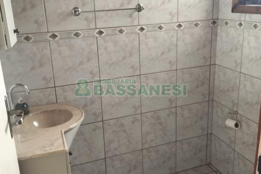 Casa com 200m², 3 dormitórios, no bairro São Leopoldo em Caxias do Sul para Alugar