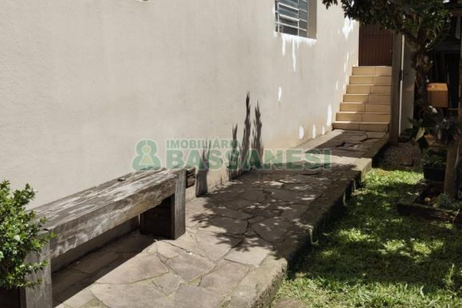 Casa com 200m², 3 dormitórios, no bairro São Leopoldo em Caxias do Sul para Alugar