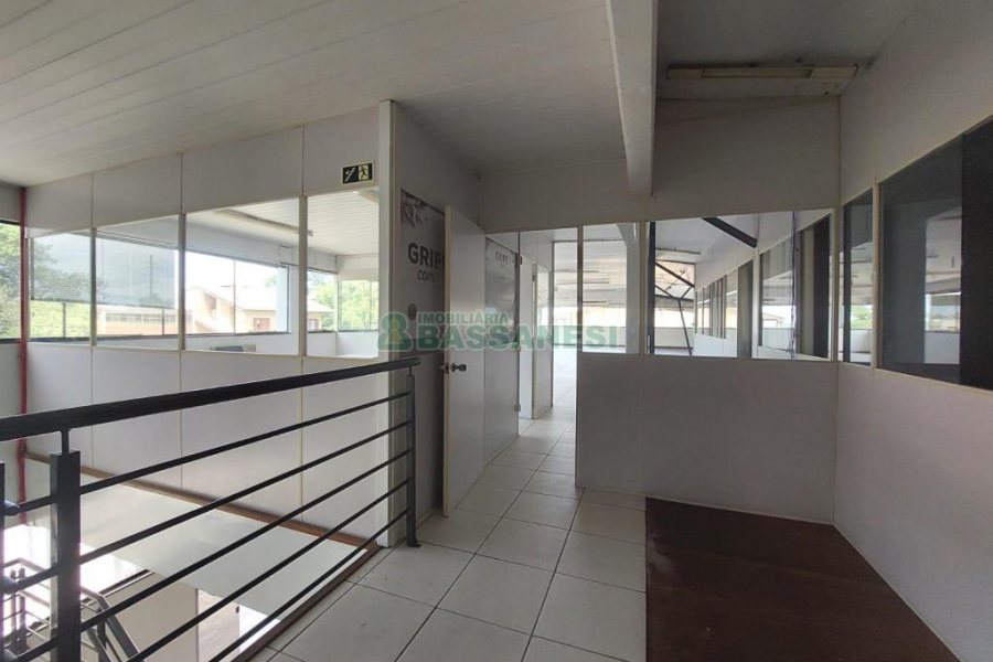 Pavilhão com 1600m², no bairro Bela Vista em Caxias do Sul para Alugar